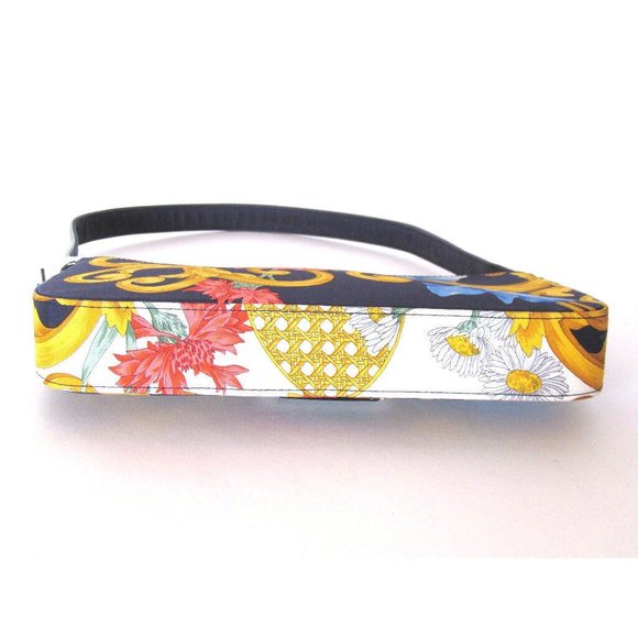 Designer Stuart Weitzman Floral Print Fabric/Patent Leather Handbag - Picture 3 of 14